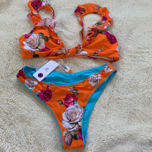 Orange Ruffle Tie front reversible floral bikini - Picture 2 of 6